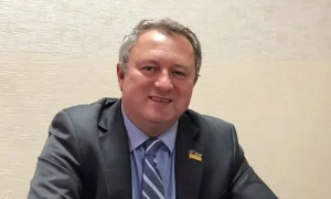 Корупційна схема в енергетиці: двоє підозрюваних намагалися знищити докази під час обшуків