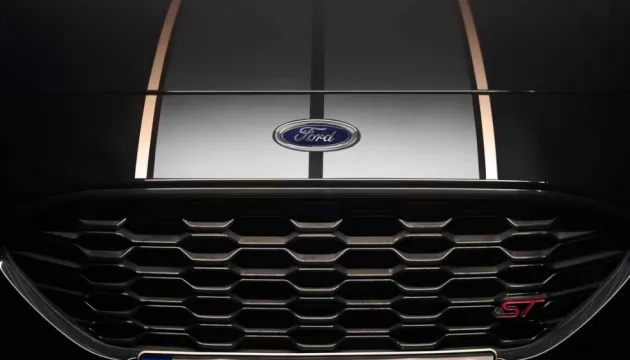 Ford відкликає 1,4 млн пікапів через проблему з коробкою передач