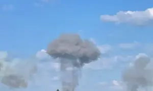 На Київщині після нічної атаки РФ утворилася велика вирва від балістичної ракети