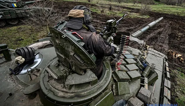 Ворог атакує по всій лінії фронту, але найзапекліші бої зараз тривають під Покровськом