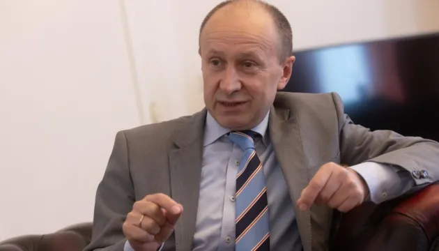 Зеленський звільнив посла України в Австрії