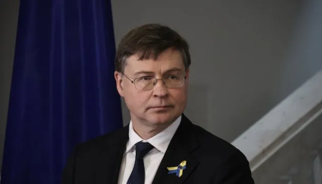 ЄС покриває дві третини фінансових потреб України – Домбровскіс