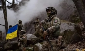 Окупанти атакували Херсон дроном, поранений чоловік