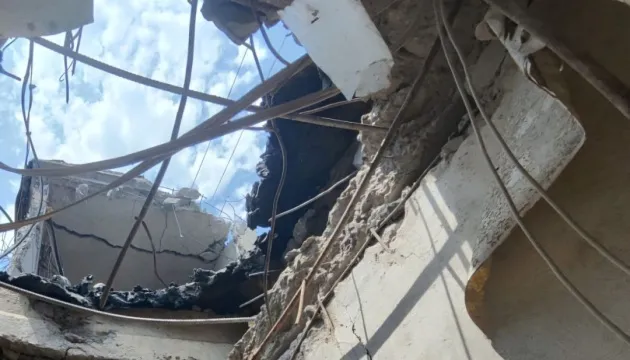 Росіяни вдарили КАБами по Ізюму, є поранені