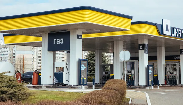 Свириденко анонсувала здешевлення бензину в Україні