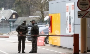 Відео: у Парижі горить багатоповерхівка, десятки постраждалих та загиблих