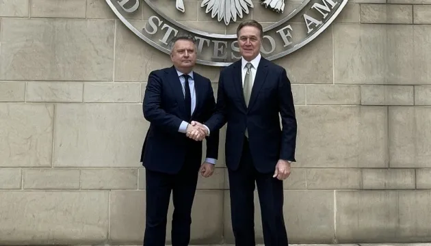 Кислиця прибув до Пекіна для політичних консультацій України та Китаю