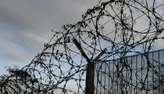 Білоруські військові скеровують мігрантів до Латвії