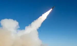 У Жулянах могли вдарити по двох літаках на тлі очікуваного візиту Віткоффа та Кушнера
