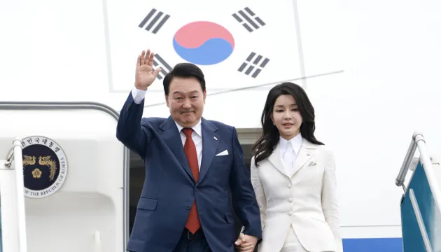 Дружину експрезидента Південної Кореї засудили до в'язниці у справі про корупцію