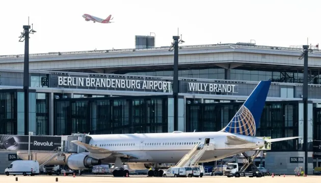 У Німеччині через страйки зупинились аеропорт у Берліні та транспорт у Мюнхені