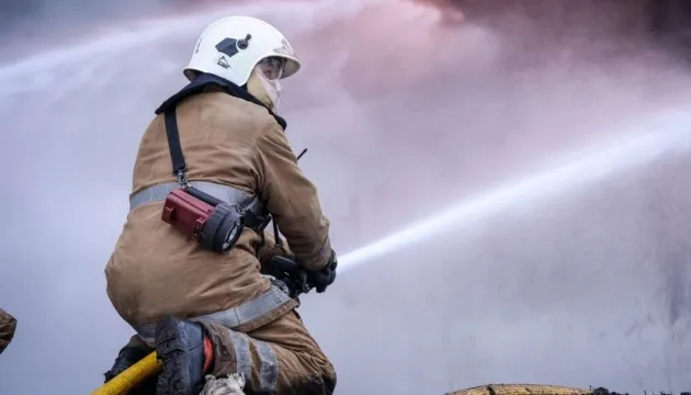 На Полтавщині горять підприємства після атаки дронів