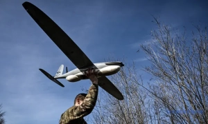 Окупанти зранку вдарили дроном по автобусу на Сумщині, є постраждалі