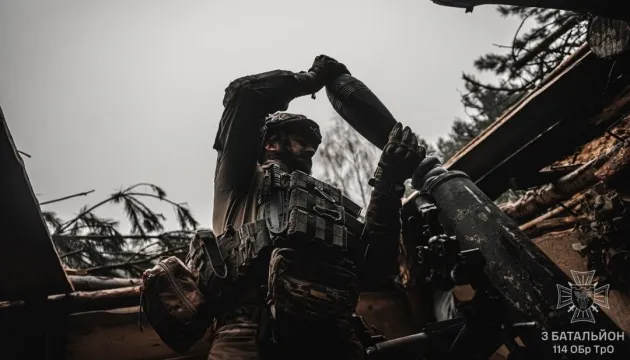 На фронті сотні атак, найбільше боїв на Покровському та Костянтинівському напрямках