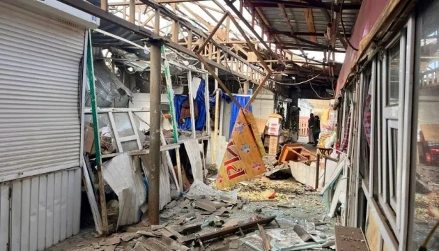 Росіяни вдарили по Нікополю дронами, п’ятеро загиблих