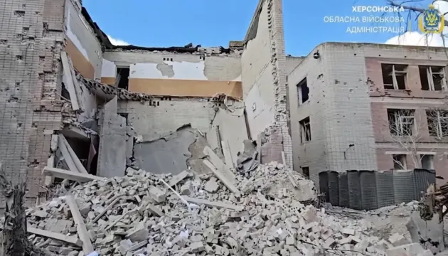 На Херсонщині після удару РФ евакуювали пацієнтів лікарні