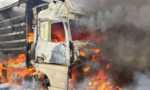 В Одесі на тлі атаки дронів пролунали вибухи, є влучання