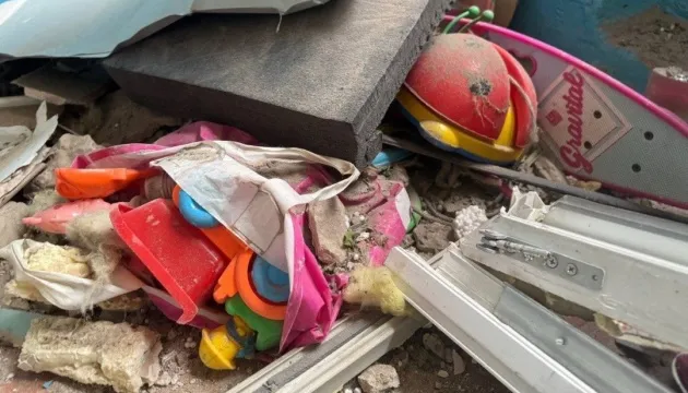 У Дніпрі зростає кількість постраждалих після обстрілу