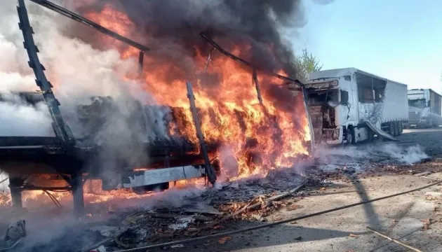 На Дніпропетровщині ворог влучив поблизу АЗС - шестеро поранених, серед них дитина і вагітна