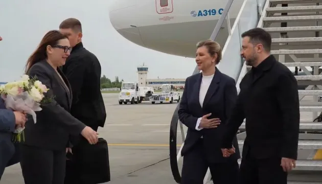 Зеленський із першою леді прибув до Румунії на саміт Бухарестської дев’ятки