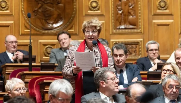 Senator Warns France of Risks to Ukrainian Refugees