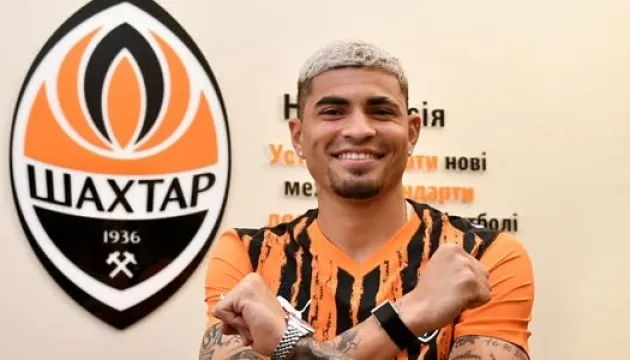 «Шахтер» забрал у «Кривбасса» лидера атаки Мендозу