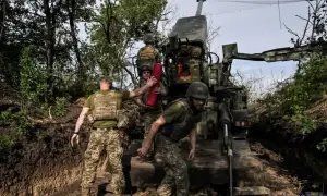 Зеленский заявил об ударе российского дрона по центральному зданию СБУ в Киеве