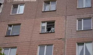 Рашисты обстреляли многоэтажку в Херсоне