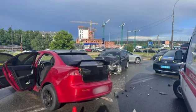 A Mitsubishi and a Kia collided in Irpin; children were taken to the hospital
