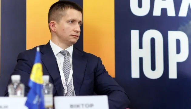 Суд залишив під вартою із заставою 7 млн грн ексчиновника Офісу Президента Дубовика