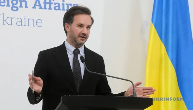 Китай попросил Украину воздержаться от ударов по Владивостоку во время визита делегации