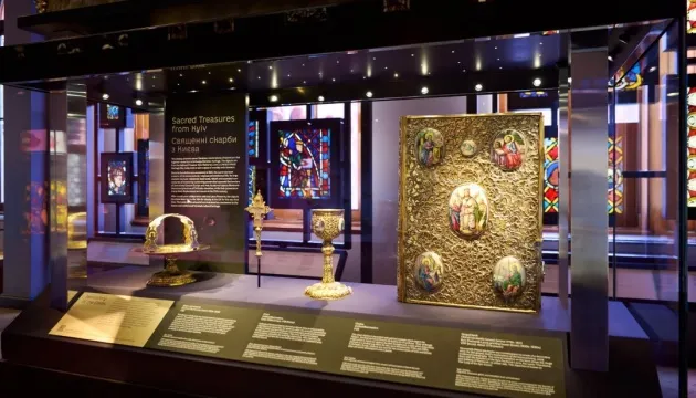 У лондонському V&A артефакти Києво-Печерської лаври представили, як українські