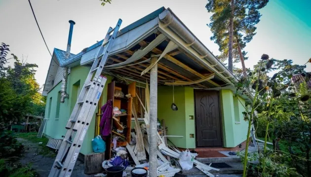 В Бучанской общине в результате атаки РФ повреждены 21 дом