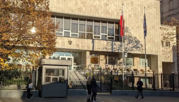 Poland is not changing the operations of its embassy in Kyiv despite threats from Russia
