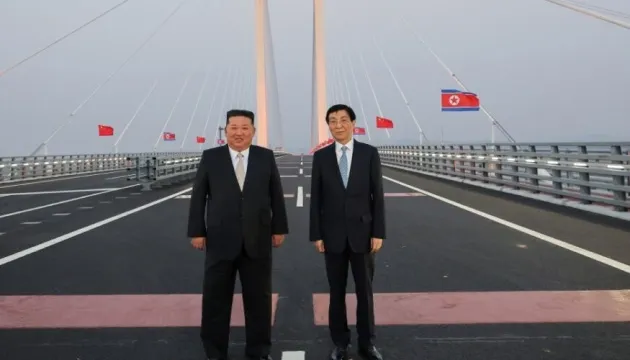 Kim Jong-un met with Chinese officials and announced plans to strengthen ties