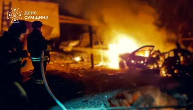 In the Sumy region, infrastructure and vehicles caught fire following a nighttime attack