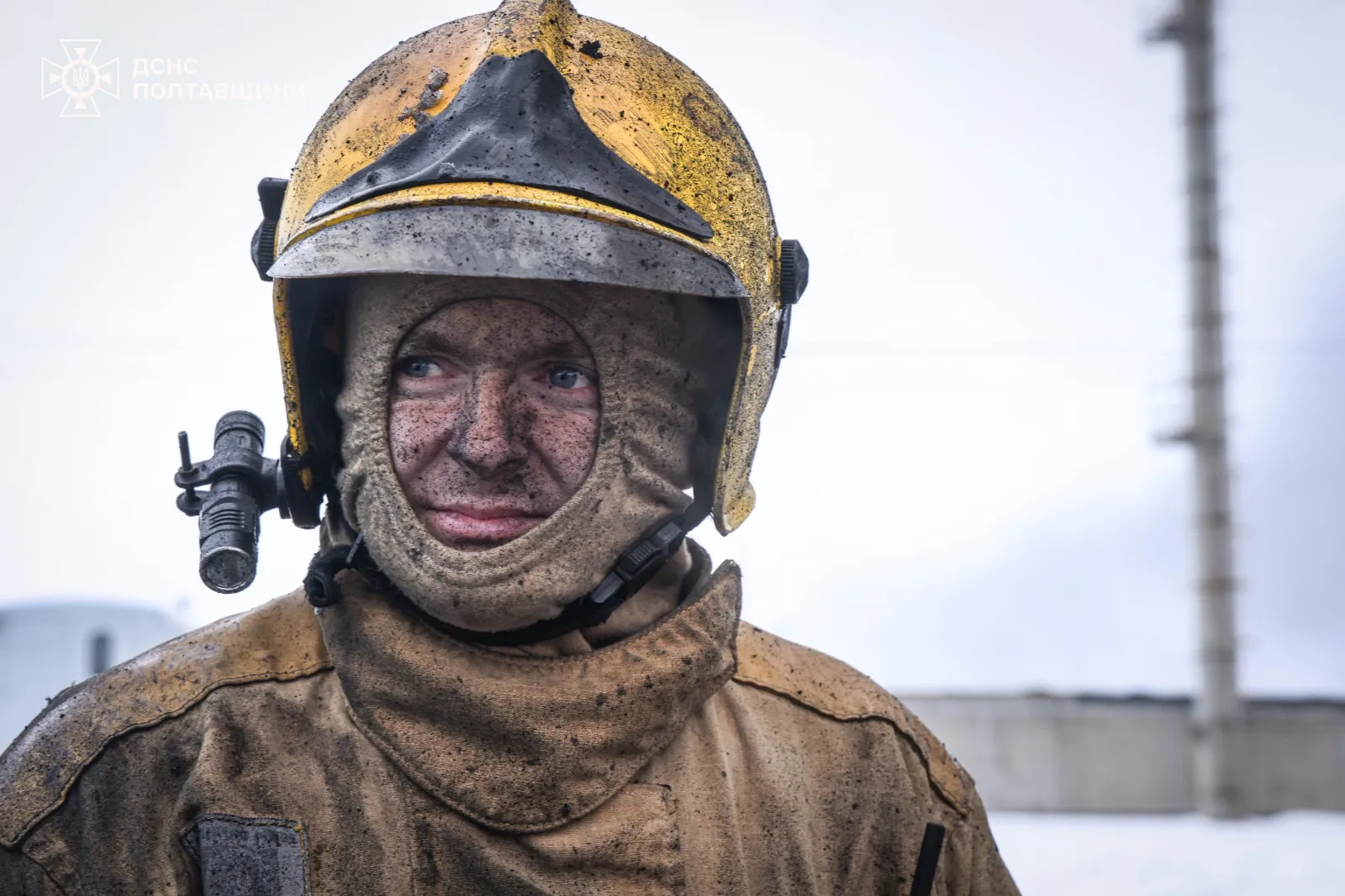 150 вогнеборців гасили пожежу на промисловому об’єкті на Полтавщині після удару росіян