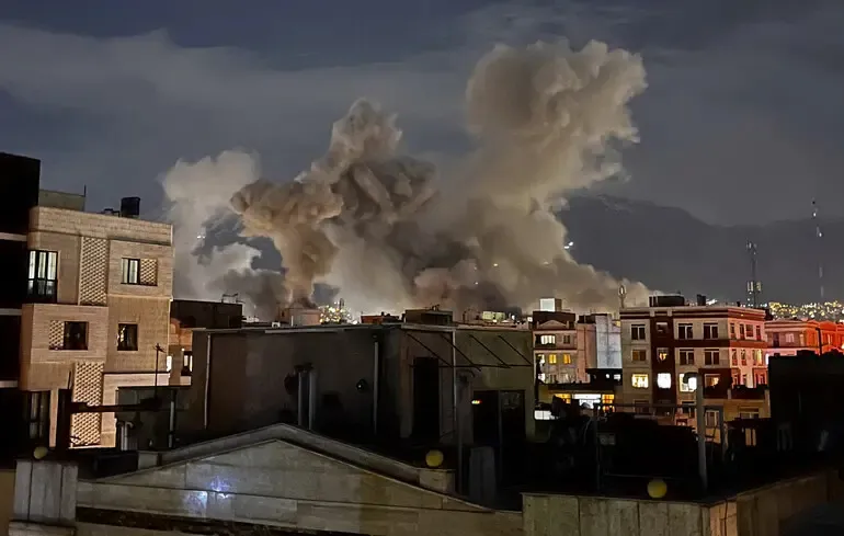 Китай відповів на закиди про подвійні стандарти через Україну та Іран