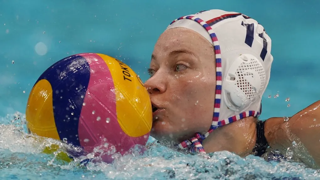 World Aquatics допустила спортсменів з рф та Білорусі до змагань у нейтральному статусі