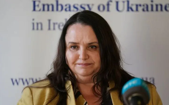 ЗМІ просять МЗС та МОН прокоментувати рівень англійської мови Посла України в Ірландії ЗМІ просять МЗС та МОН прокоментувати рівень англійської мови Посла України в Ірландії