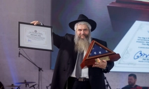 УЗ показала приїзд Шона Пенна до Києва