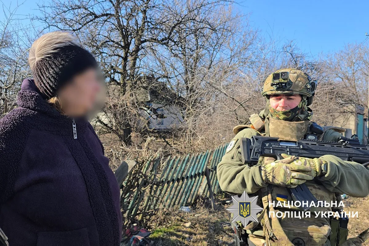 У Добропіллі попри відсутність комунікацій та обстріли залишаються 900 цивільних