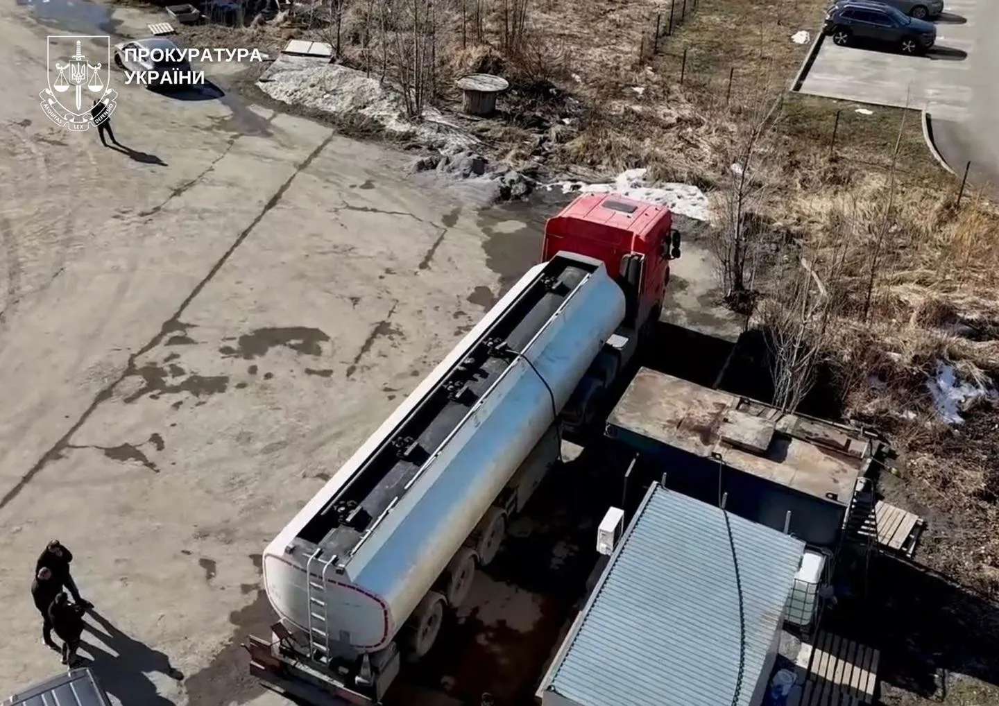 На Волині викрили масштабну схему незаконного виробництва та збуту пального