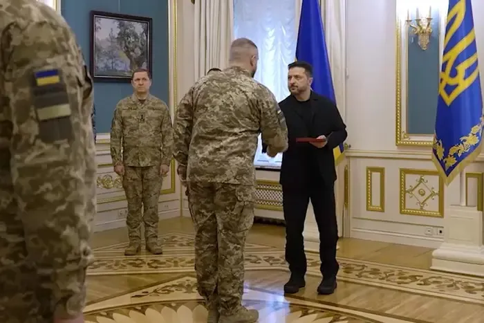 Зеленский наградил разведчиков Госпограничной службы
