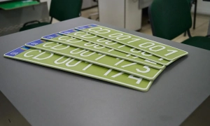 Зеленський відвідав Харків і вручив місту почесну відзнаку