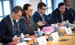 Україна та США ведуть плідний діалог про далекобійну зброю, — Зеленський