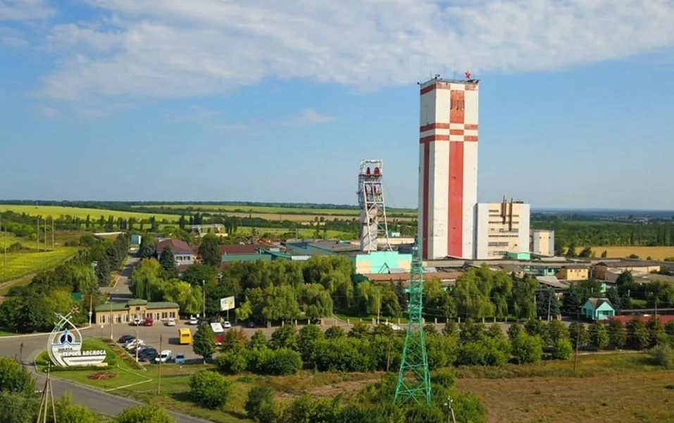 Шість годин понад 500 шахтарів не можуть підняти на поверхню у Павлограді