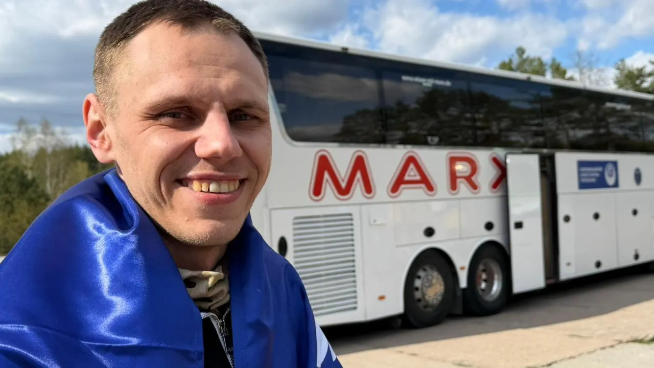 Після року полону український поліцейський повернувся додому