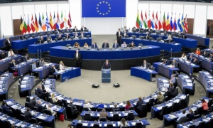 Parlament Europejski postawił Serbii ultimatum w sprawie jej relacji z rosją