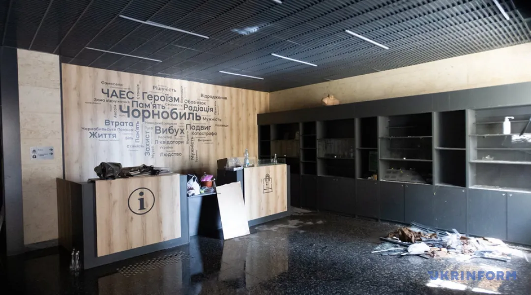 У пошкодженій будівлі ДСНС на Київщині зберігалися архіви ліквідаторів ЧАЕС